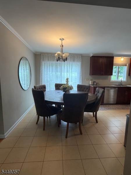 49 Schoolhouse Rd