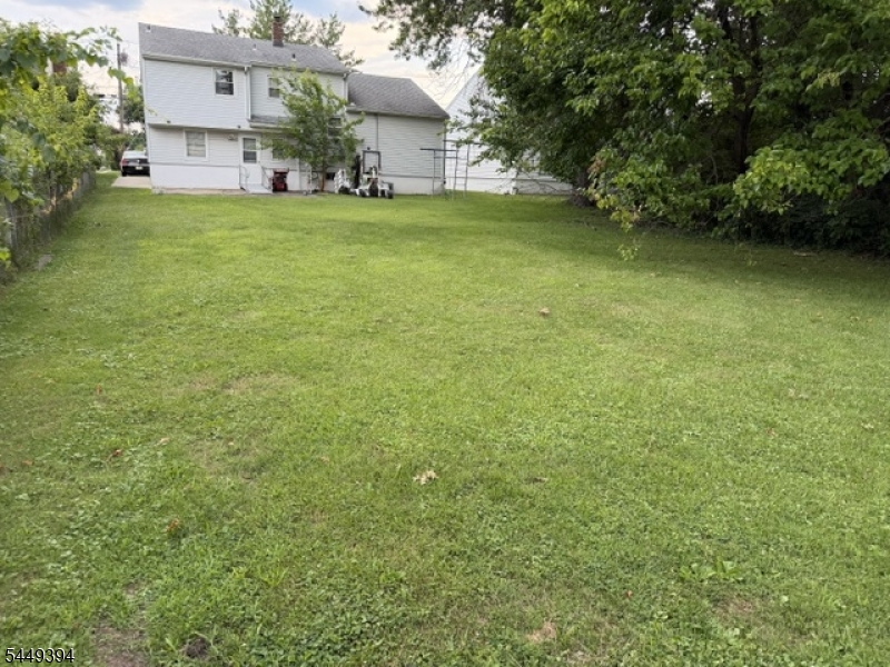937 Douglas Terrace