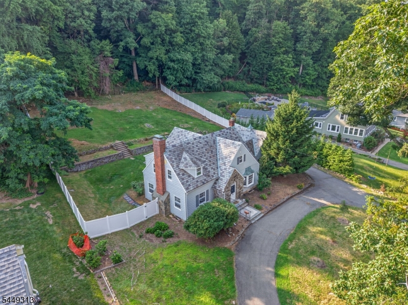 85 Ann St