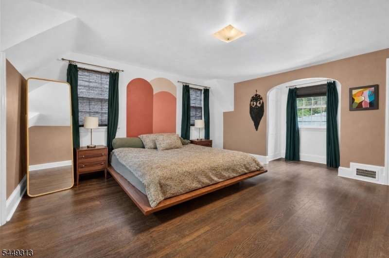 85 Ann St