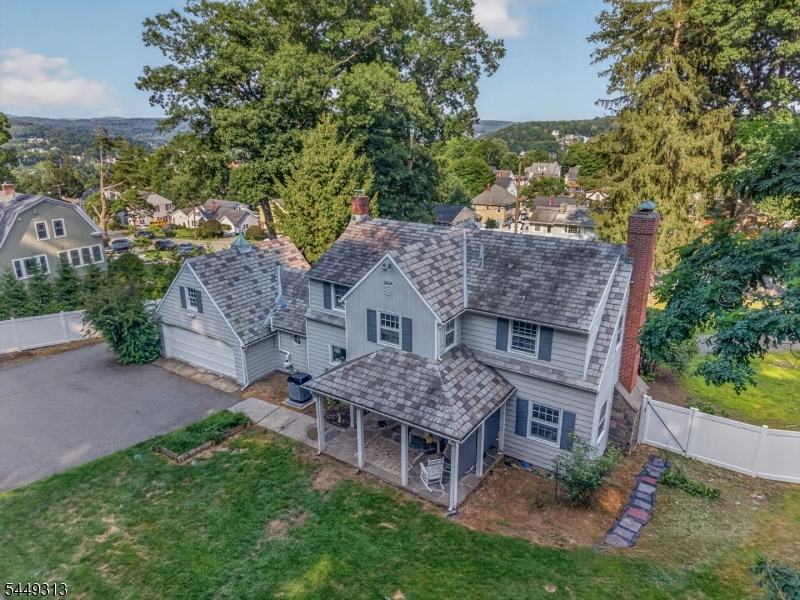 85 Ann St