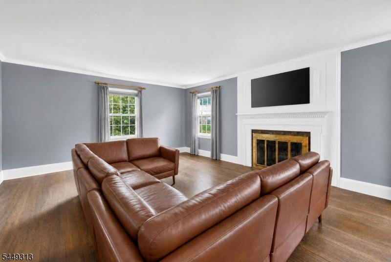 85 Ann St