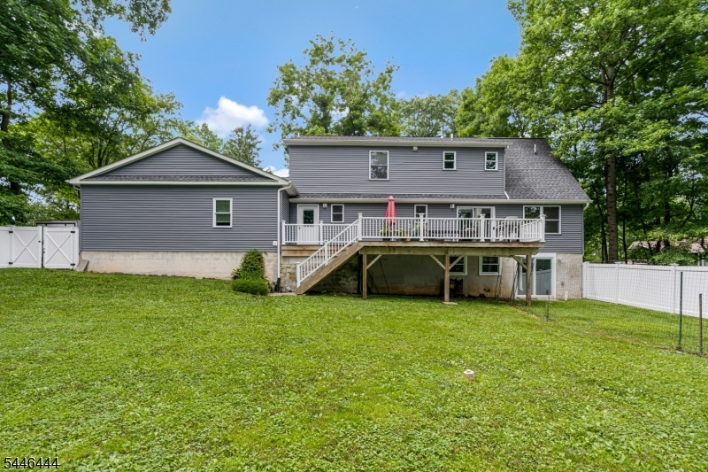 17 Bunn St