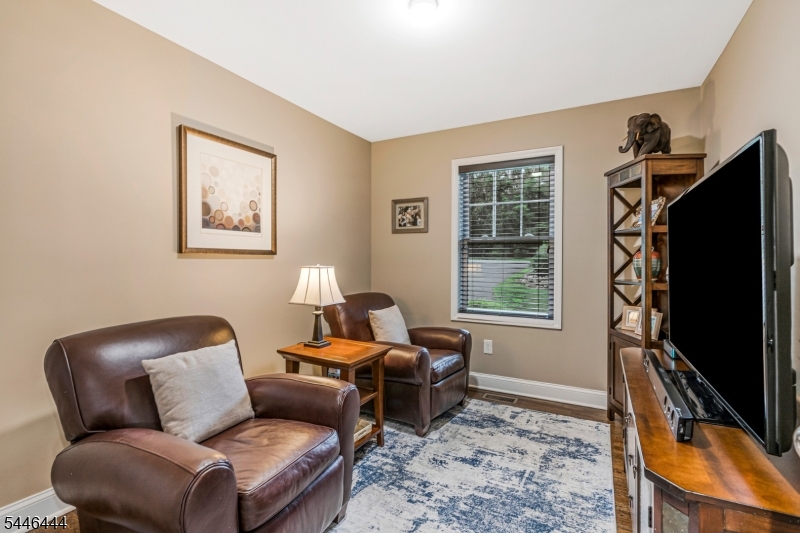 17 Bunn St