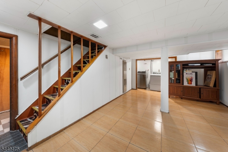 44 Sunnyside Rd