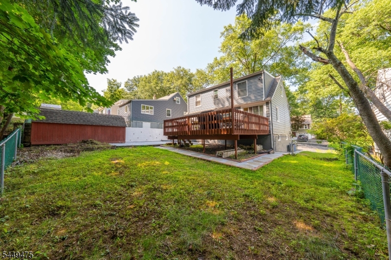 44 Sunnyside Rd