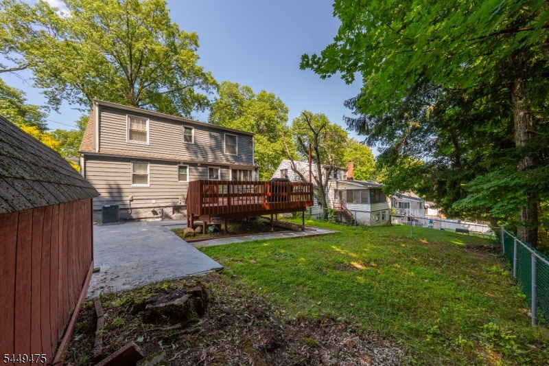 44 Sunnyside Rd
