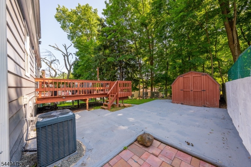 44 Sunnyside Rd
