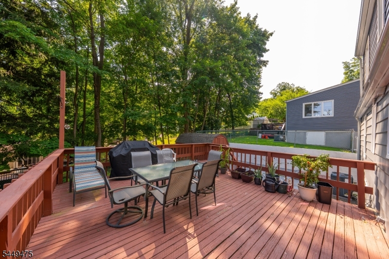 44 Sunnyside Rd