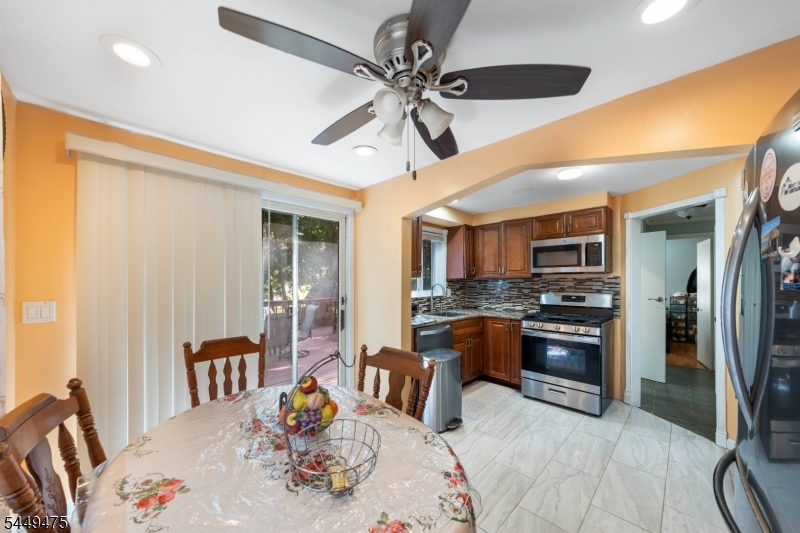 44 Sunnyside Rd