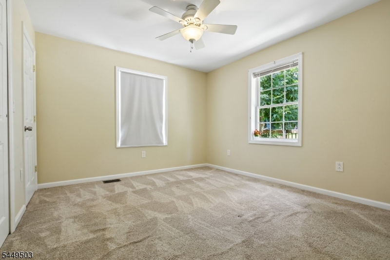 523 W Hill Rd