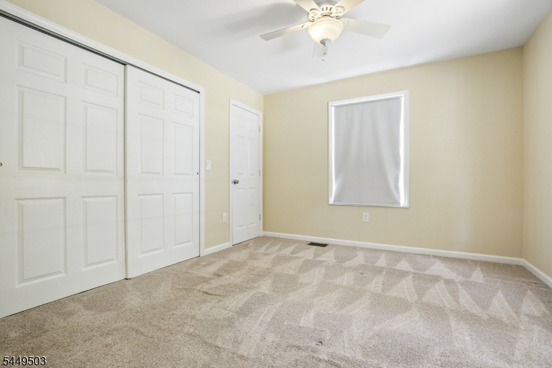 523 W Hill Rd