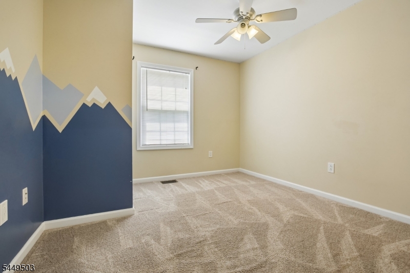 523 W Hill Rd