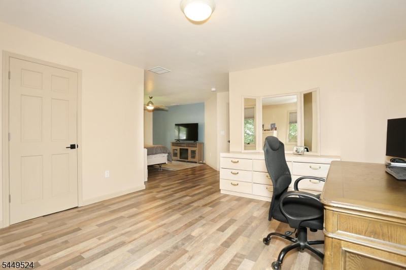 20 Linnea Pl