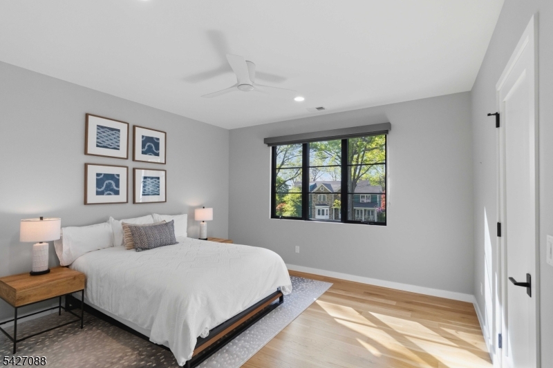 13 Robert Dr