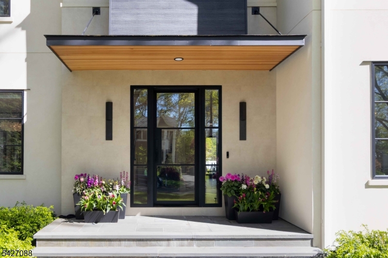 13 Robert Dr