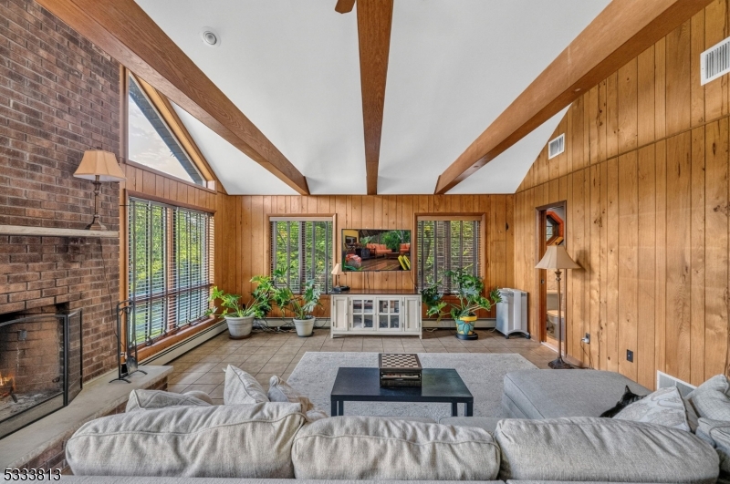 87 Union Brick Rd