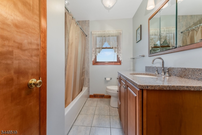 120 Allerton Rd