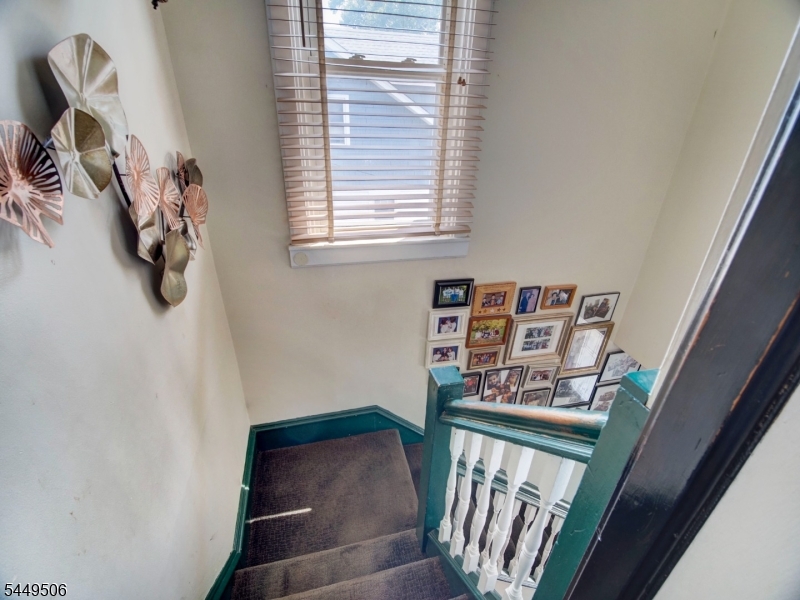 38 S 23Rd St