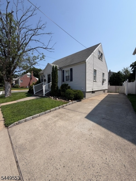 98 Liberty St