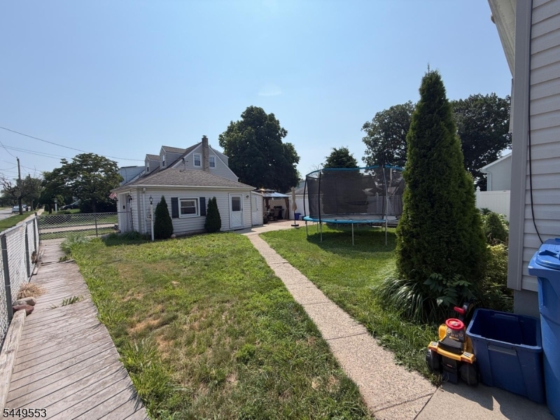 98 Liberty St