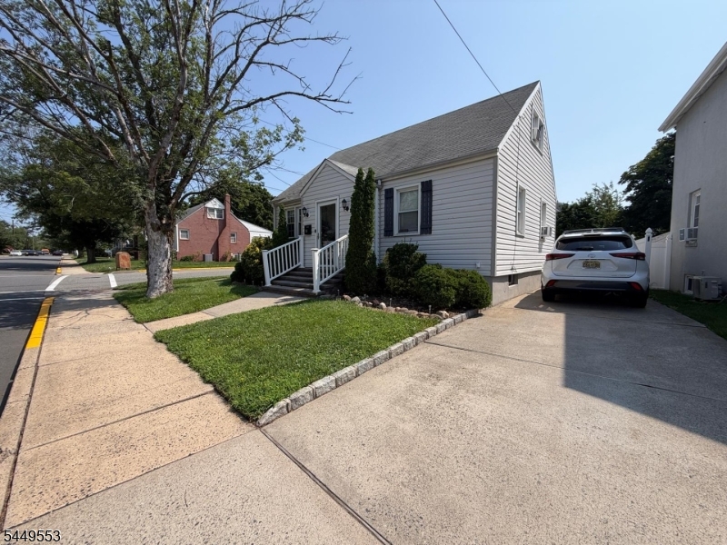 98 Liberty St