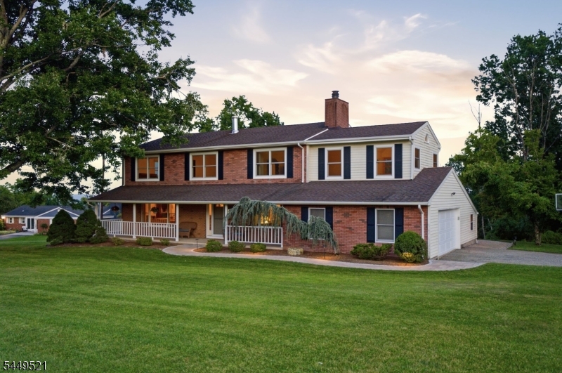 17 Dogwood Dr