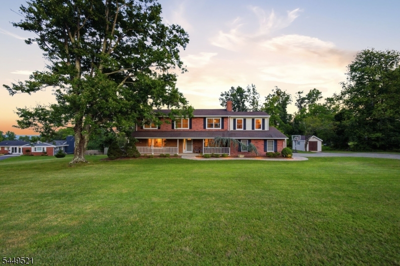 17 Dogwood Dr