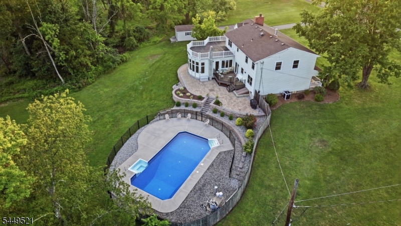 17 Dogwood Dr
