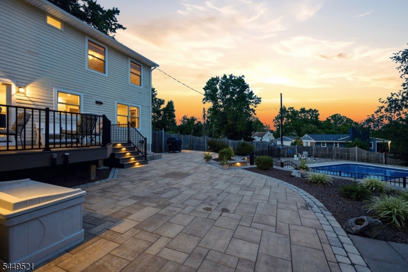 17 Dogwood Dr