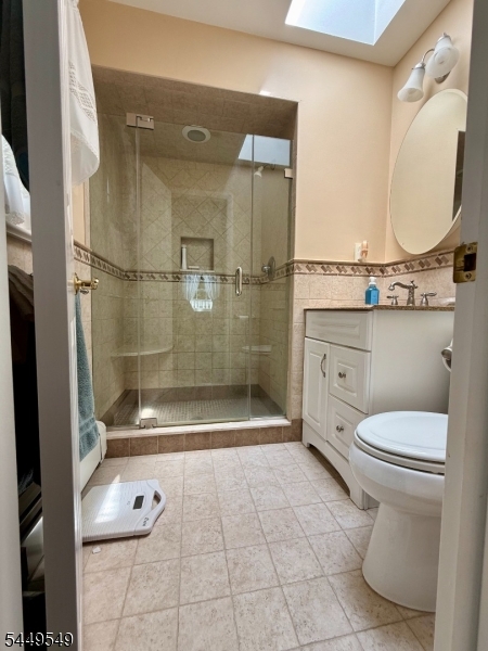 8 Byron Ct