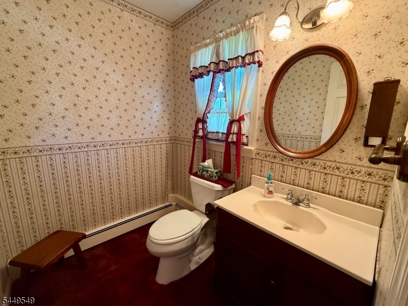 8 Byron Ct