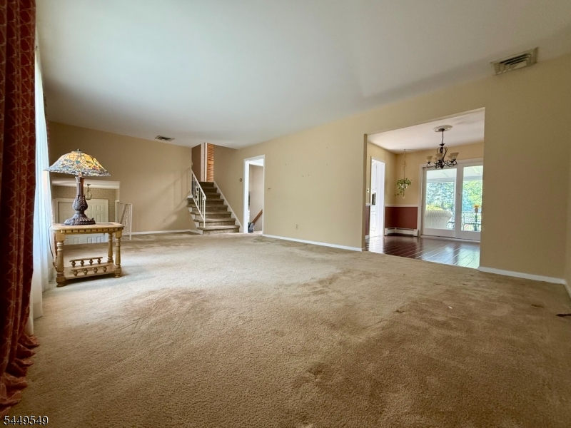 8 Byron Ct
