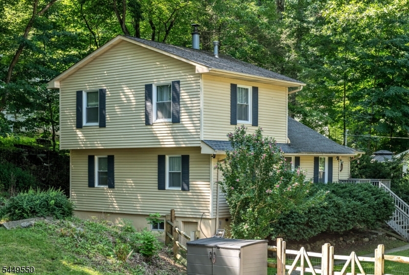 48 Dunham Rd