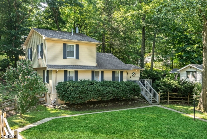 48 Dunham Rd