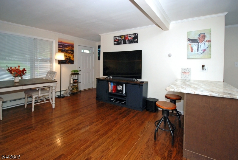 18 Tamarack Rd