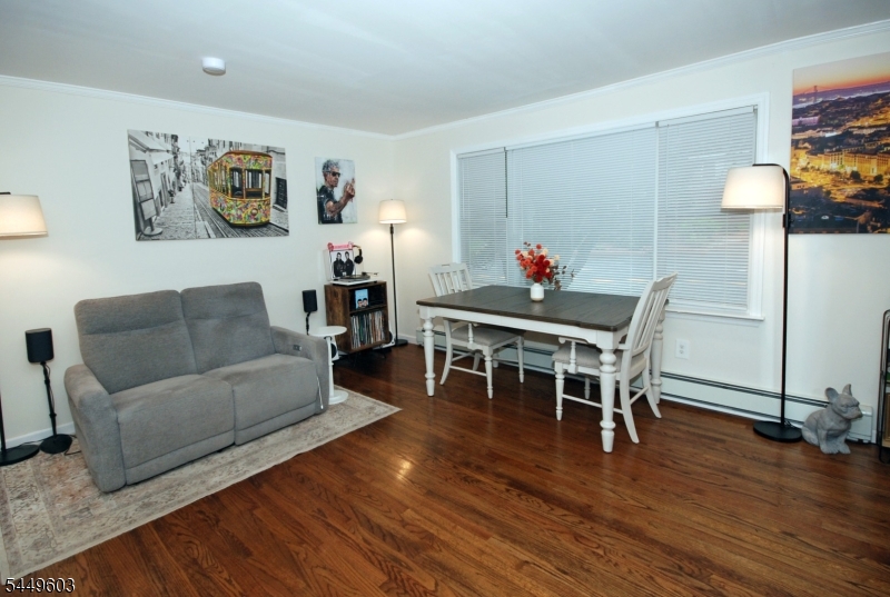 18 Tamarack Rd