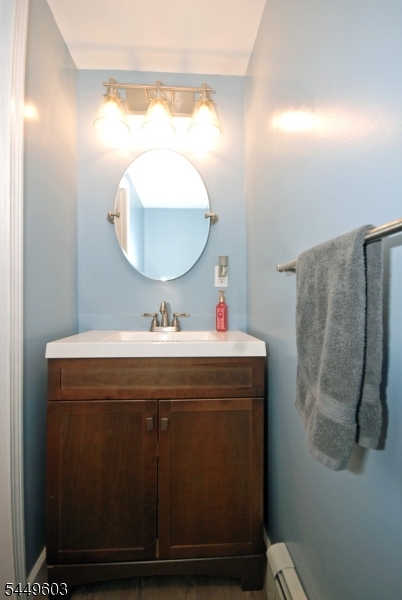 18 Tamarack Rd