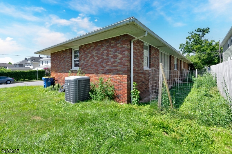 314 Sherman Ave