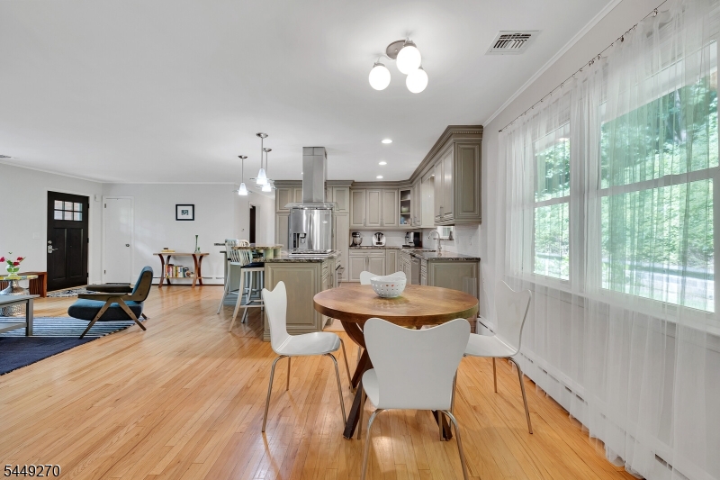 195 Old Somerset Rd