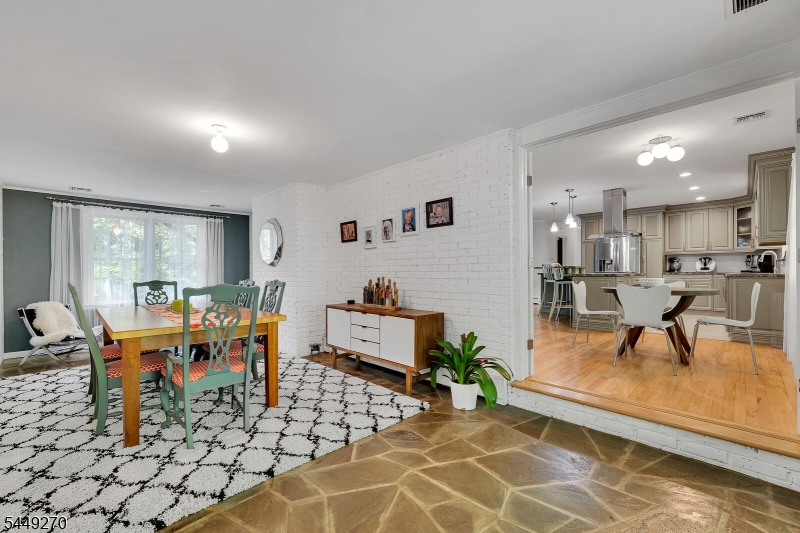 195 Old Somerset Rd