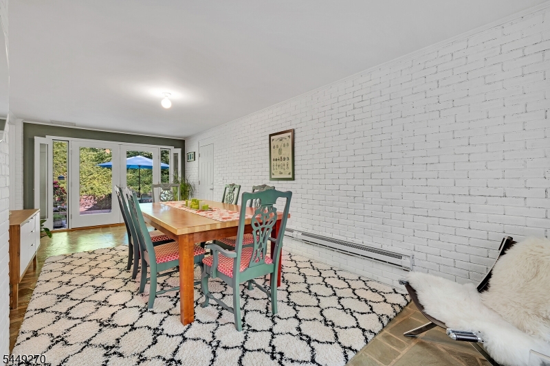 195 Old Somerset Rd