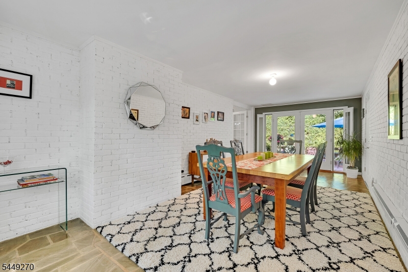 195 Old Somerset Rd