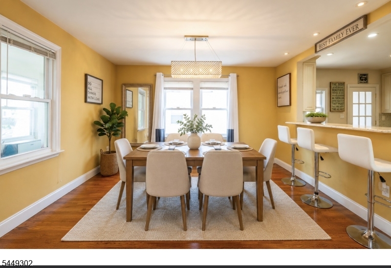 160 Mt Vernon St