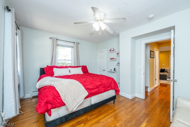 160 Mt Vernon St