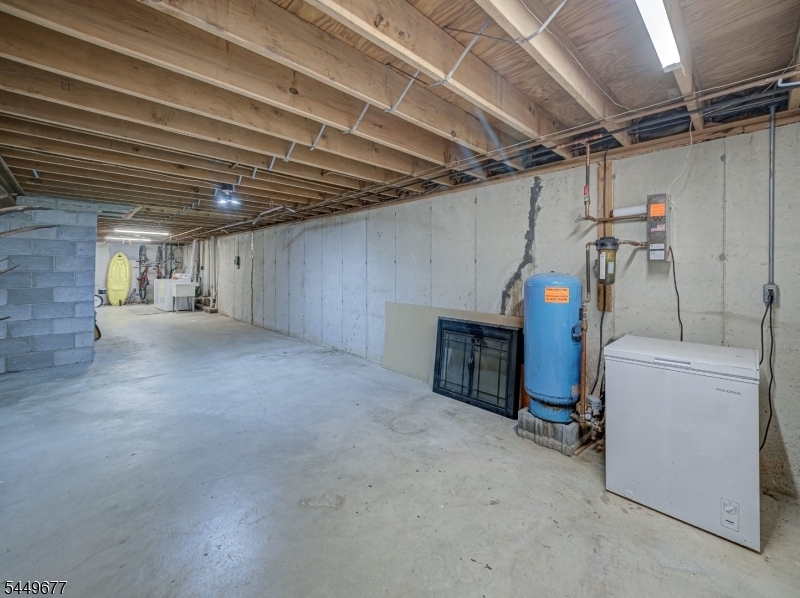 56 Wester Rd