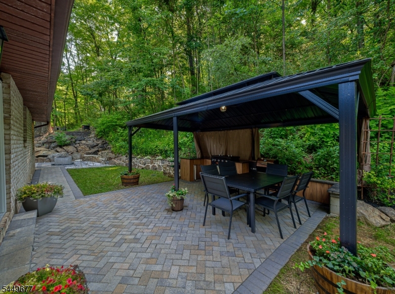 56 Wester Rd