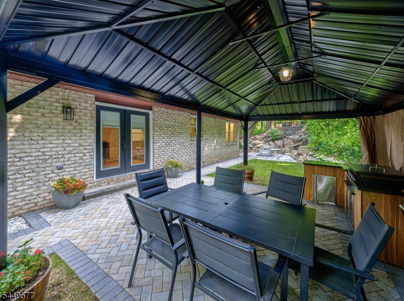 56 Wester Rd