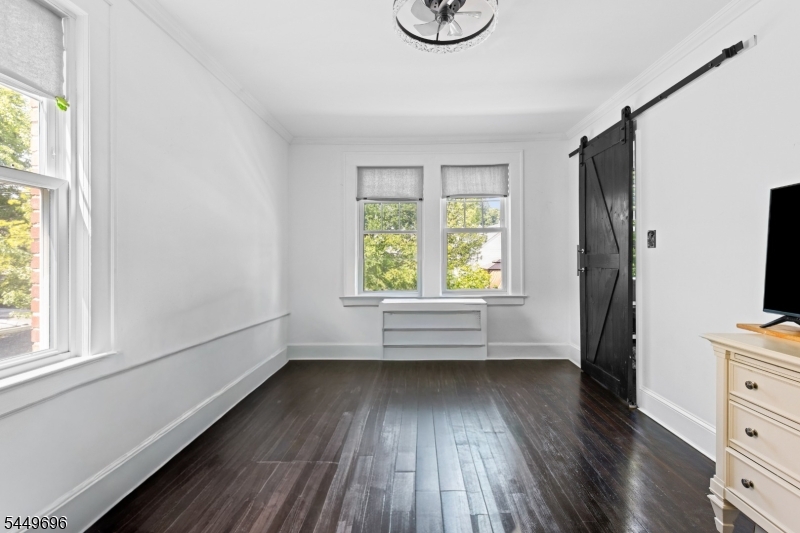4 James Ct