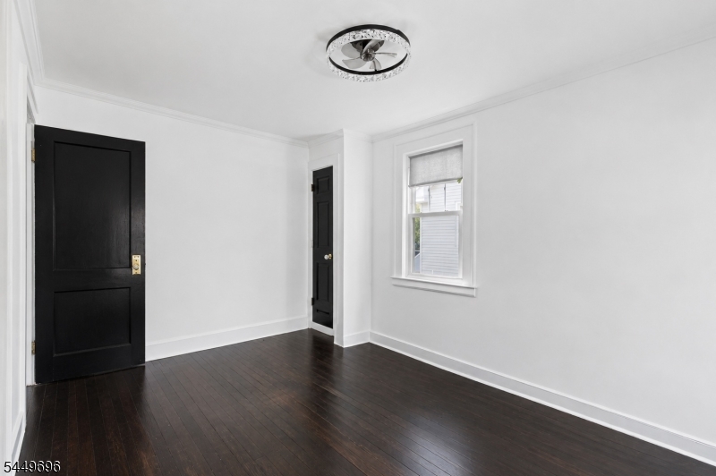 4 James Ct